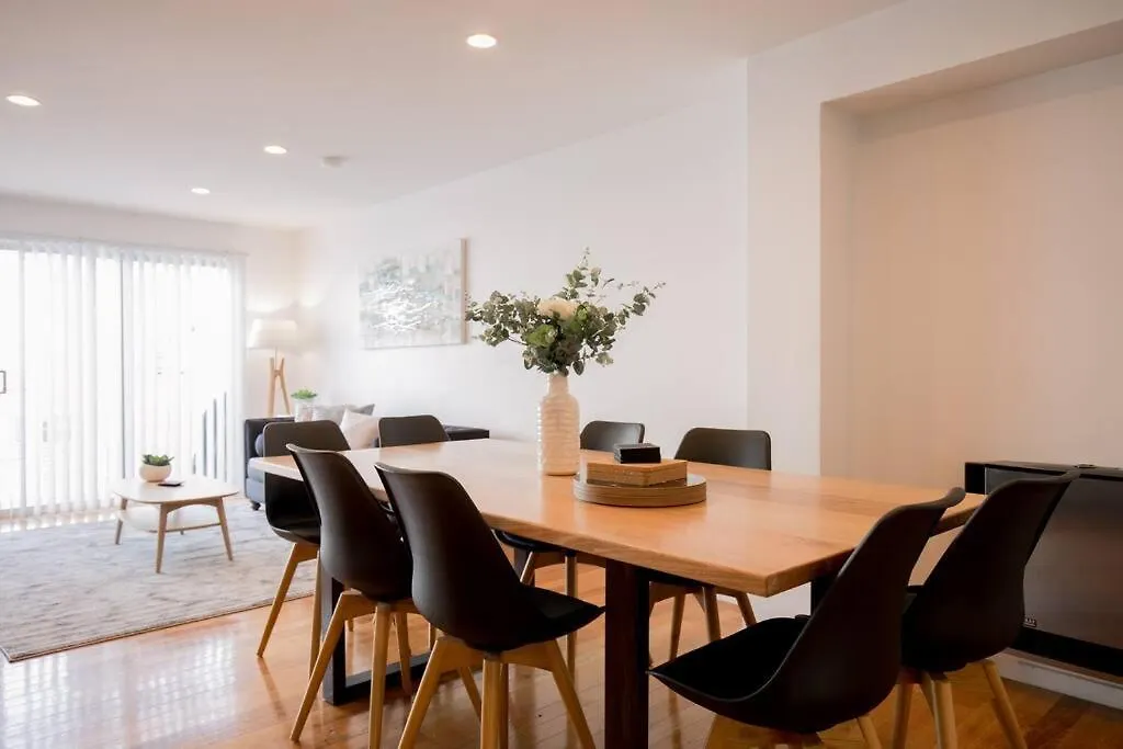 Holiday home Chic Harbourside Group Haven In Heart Of Hobart Villa